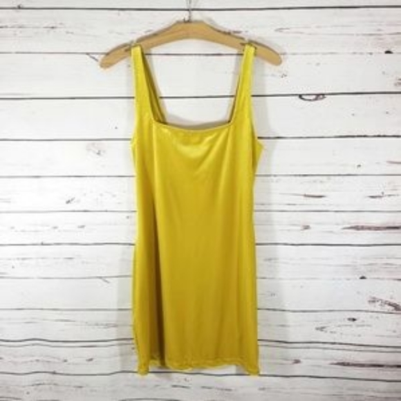 UO Hailey Velvet Square-Neck Mini Dress - Picture 4 of 4